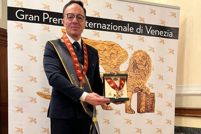 Al presidente di Confesercenti Campania, Vincenzo Schiavo, il premio “Star Business Lion Golden”