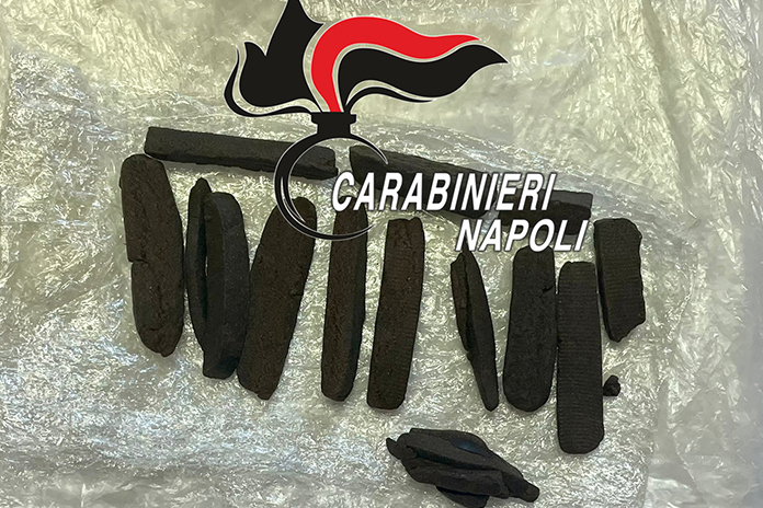 Torre del Greco: Nascondeva droga in casa, 50enne già ai domiciliari arrestato dai Carabinieri