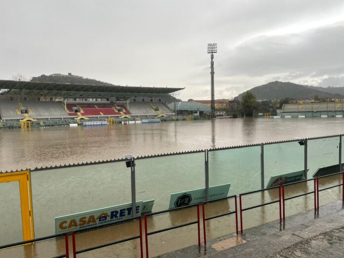 stadio allagato nocerina