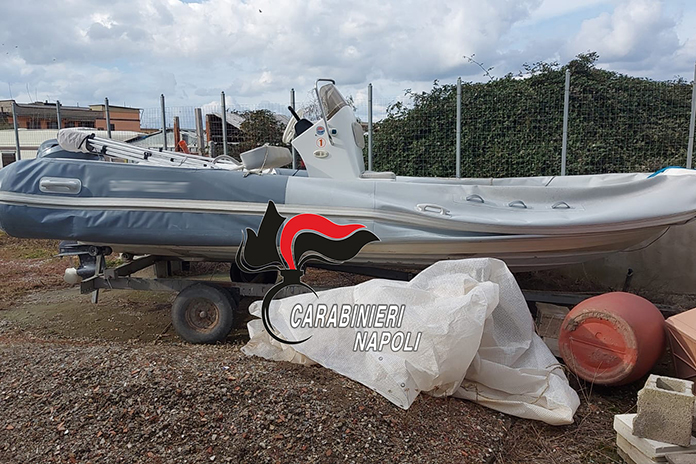 Castellammare di Stabia: Carabinieri ritrovano gommone rubato, 26enne denunciato