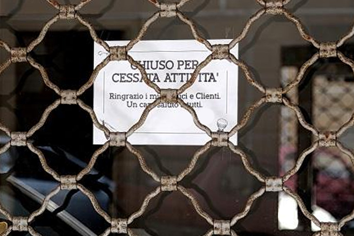Crisi e chiusure nel 2022: commercio in ginocchio: la nota di Confesercenti Salerno