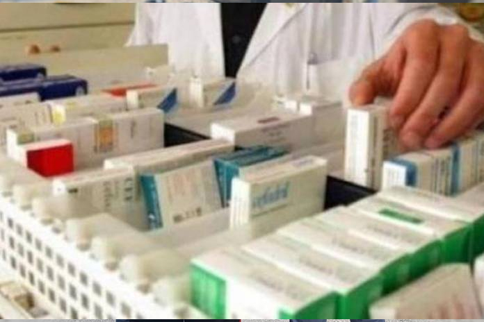 Ruba medicinali nella farmacia dove lavora, li rivende in nero a basso costo: bottino da 150mila euro