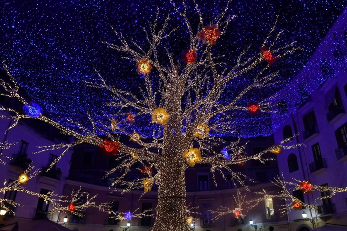 Luci d’Artista, il bilancio della Prefettura: controllate 5233 persone e 2486 veicoli