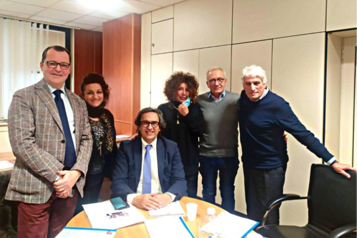 Il presidente della V Commissione regionale Sanità e la sua consigliera ricevono il Comitato diritto alla cura