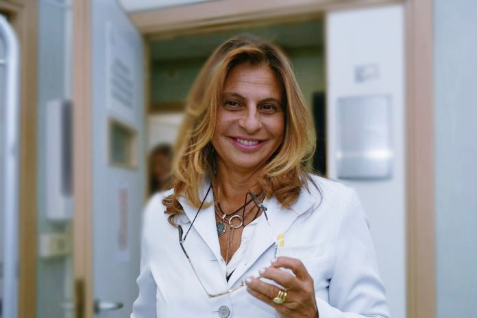 Napoli piange Gabriella Fabbrocini, la docente di Dermatologia che curava migranti gratis