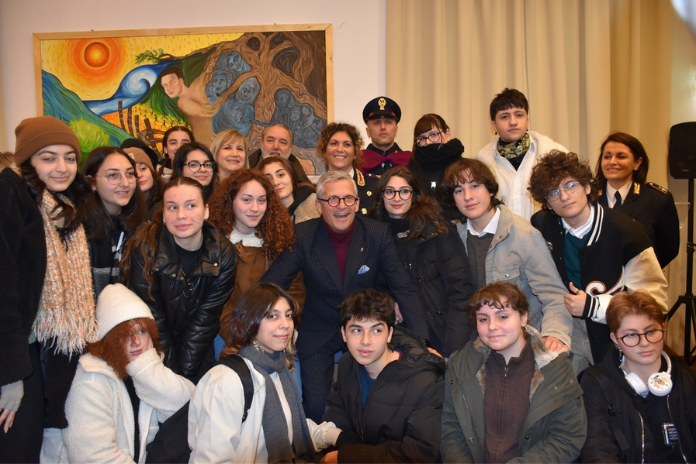 Salerno. Il Questore ha incontrato gli alunni del Sabatini- Menna in ricordo di Giovanni Palatucci