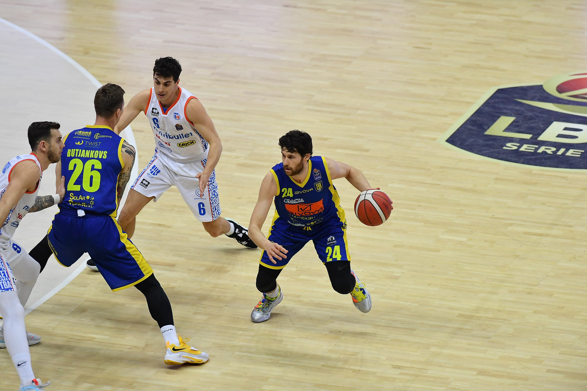 Scafati sconfitta a Treviso: finale beffa per i canarini!