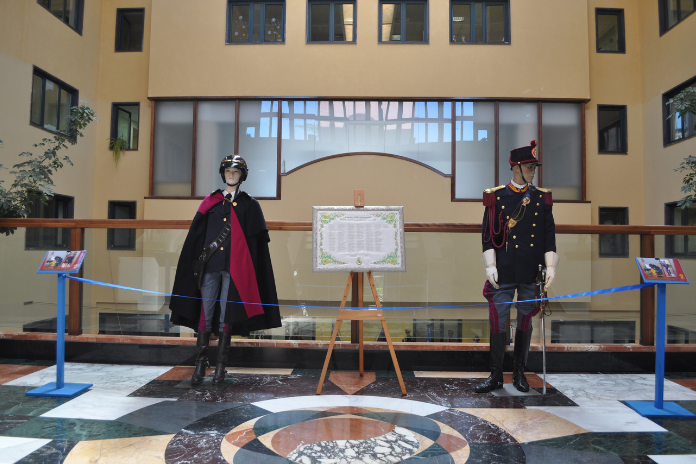 Battipaglia. In mostra le uniformi storiche della Polizia di Stato