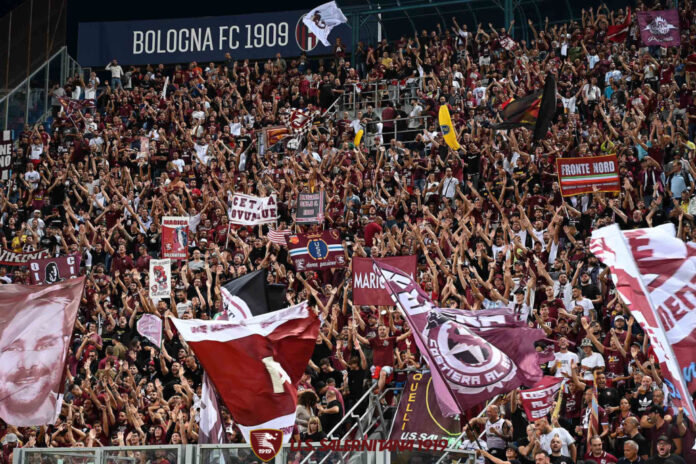 Salernitana tifosi Bologna