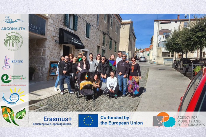 punta campanella locandina