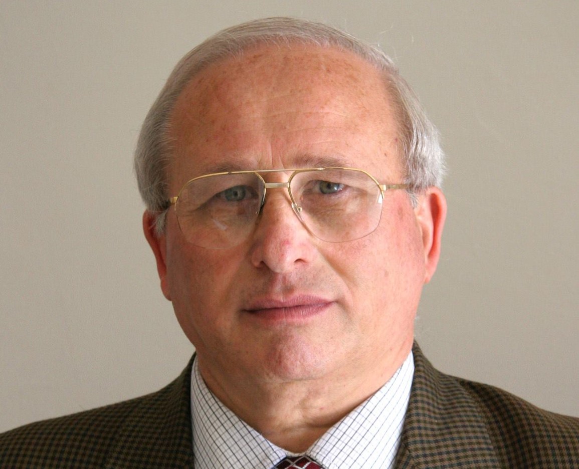 Il poeta paganese Francesco Russo ottiene la menzione di merito al concorso a tema religioso “Ai tuoi piedi”