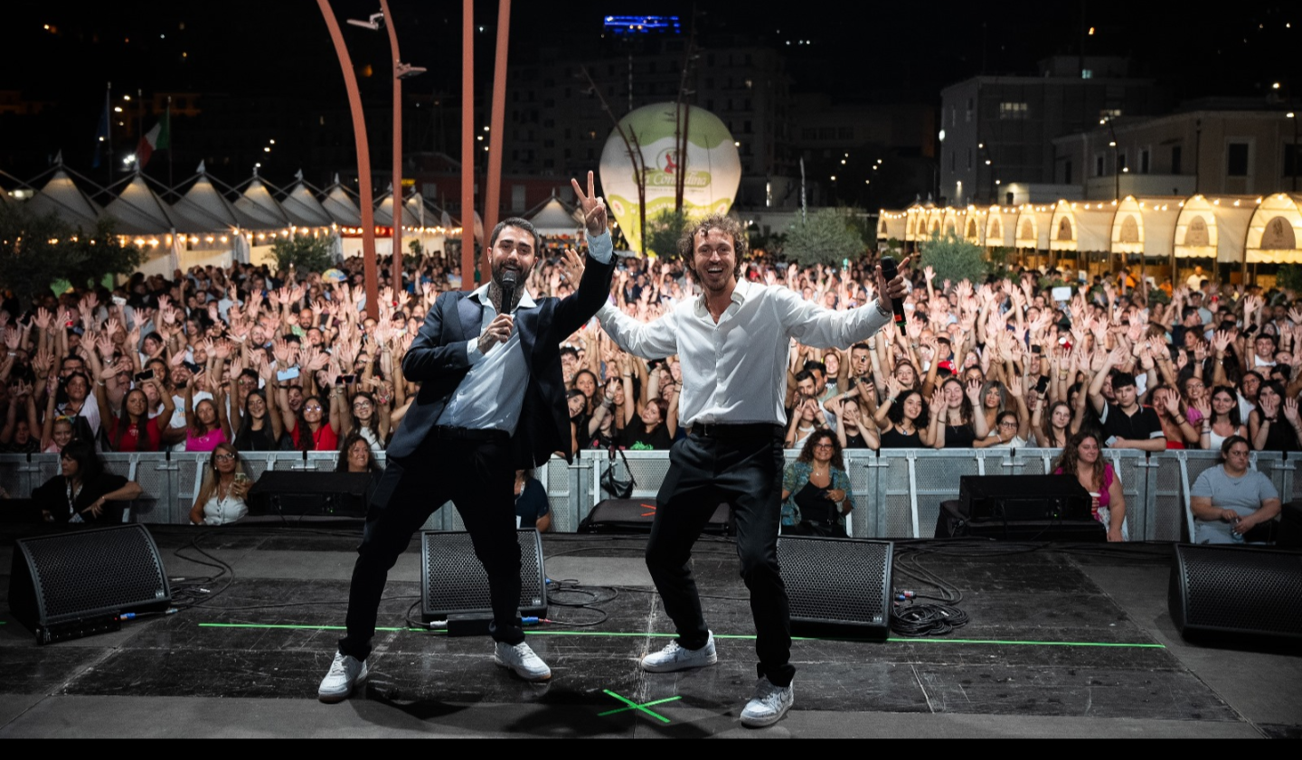 Intervista a Marco e Raf, i volti ironici e iconici di Radio Kiss Kiss