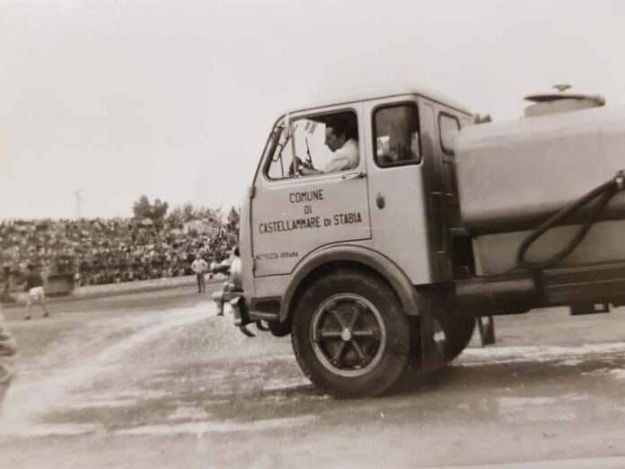 juve stabia stadio s.marco anni '60 anni '70 autobotte juve stabia stadio s.marco anni '60 anni '70 autobotte