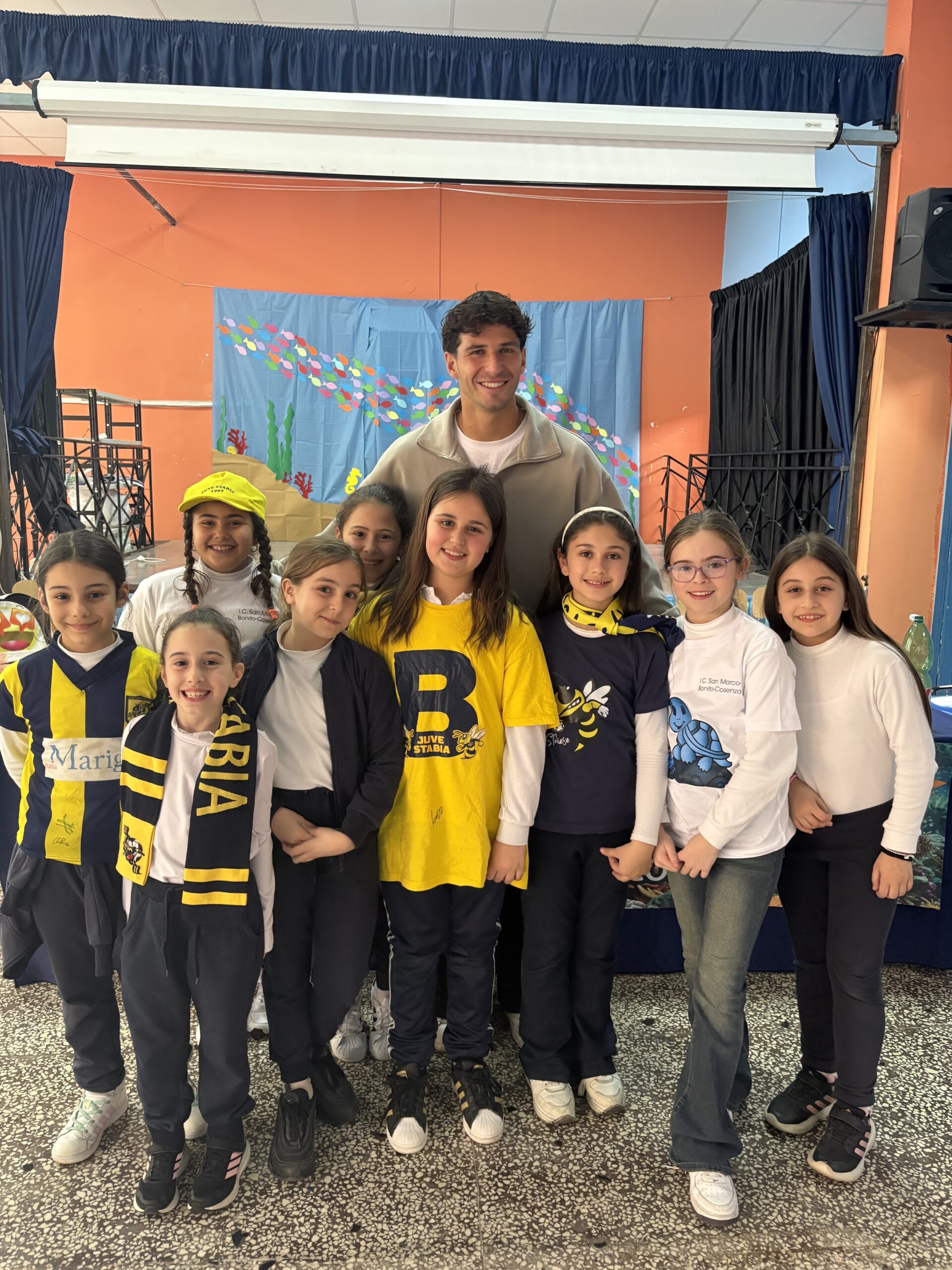 Marco Ruggero e le baby giornaliste