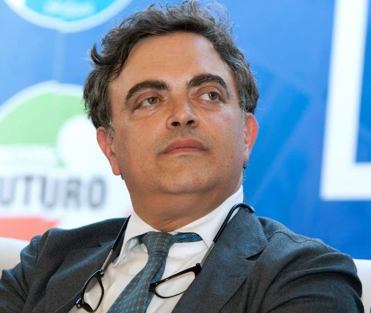 Castellammare, il pensiero di Mario D’Apuzzo sulle regole che la politica si deve dare sulla legalità.