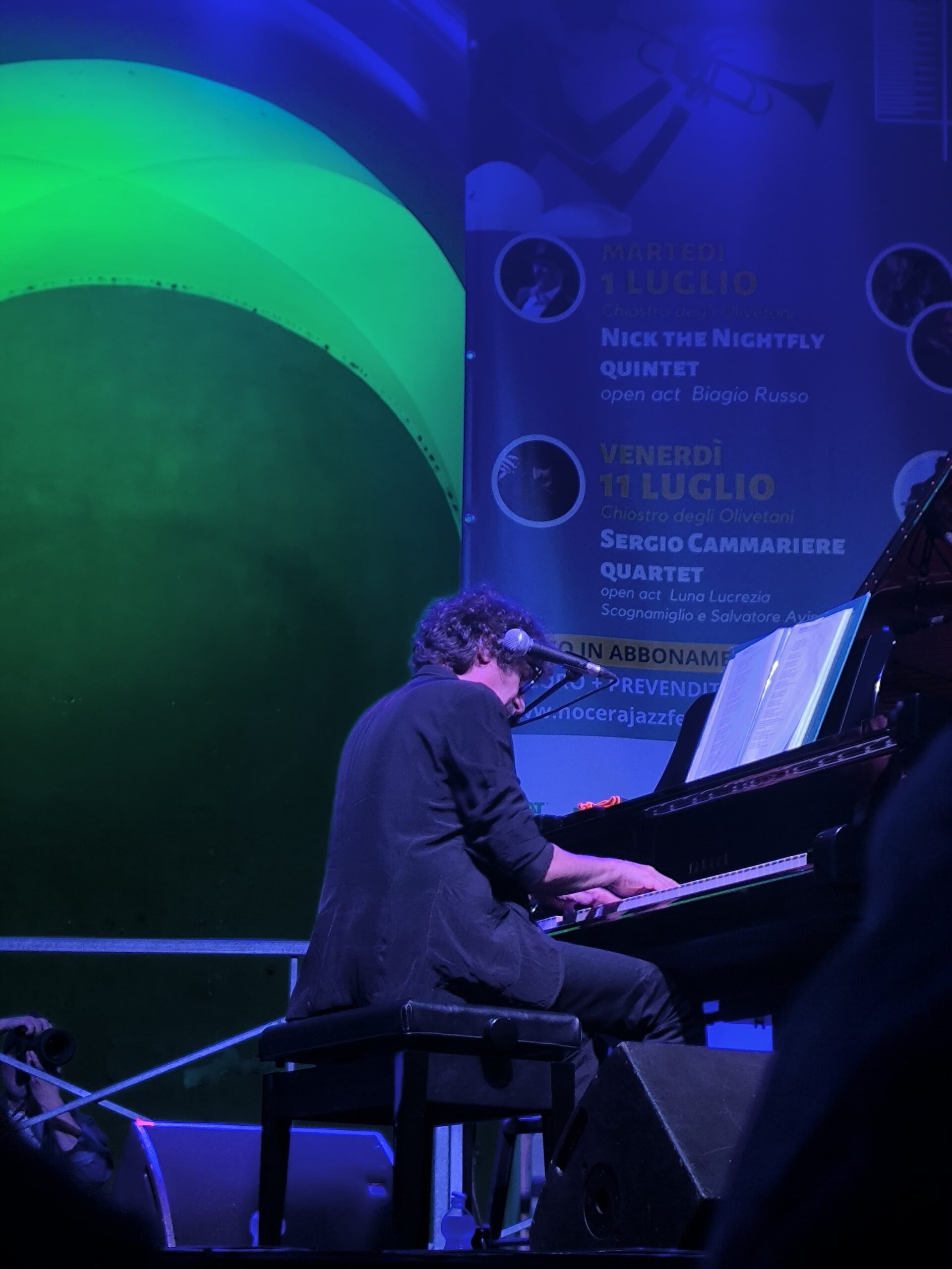 Il Chiostro degli Olivetani si fa teatro di sogni con Cammariere