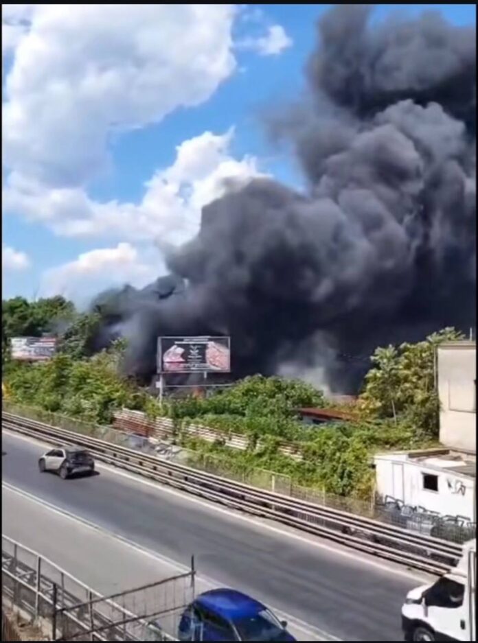 incendio castellammare pompei