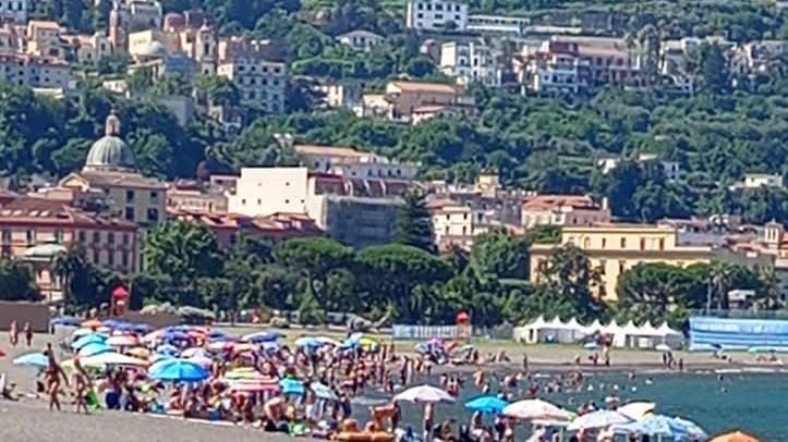 Castellammare, l’Amministrazione Comunale ritira l’accordo con i lidi