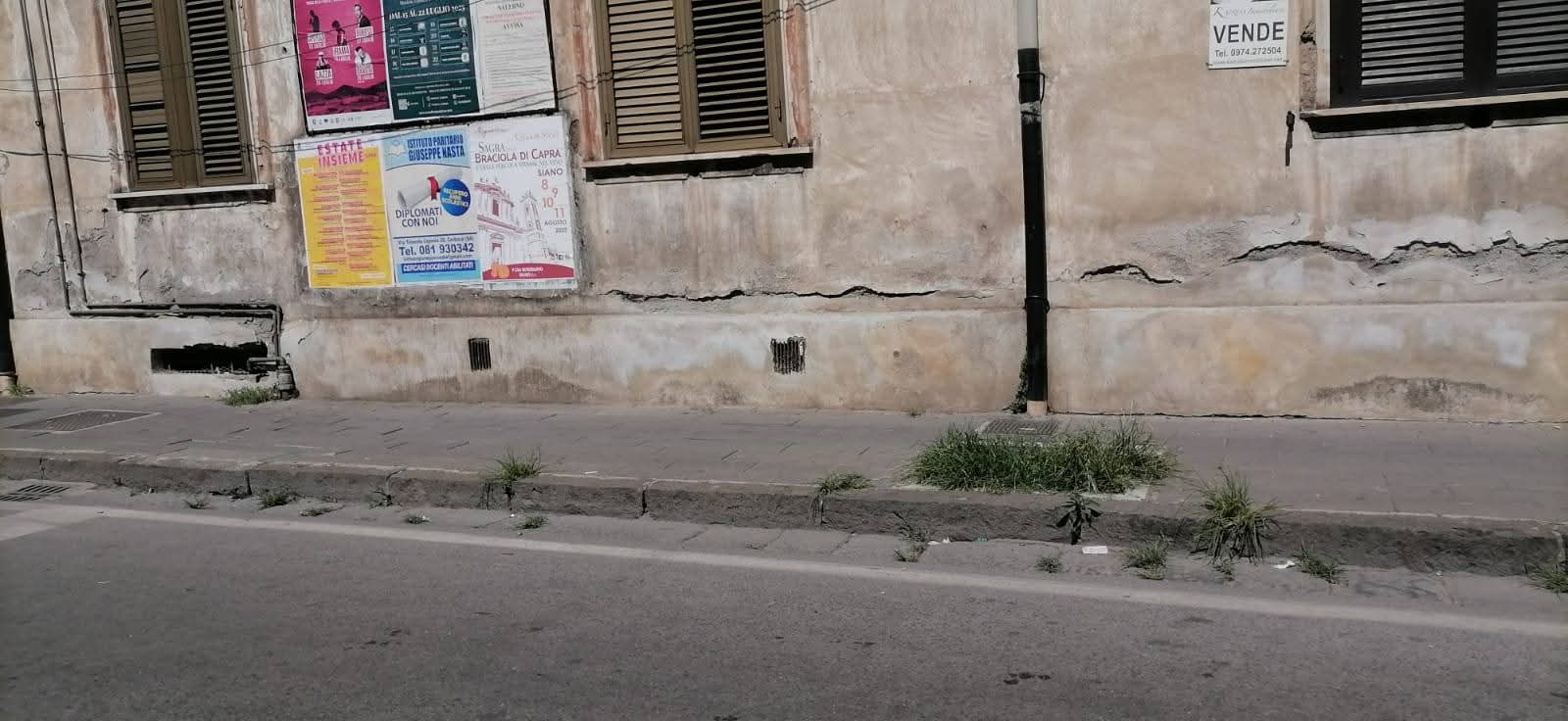 Via Astuti, due mesi di lavori: tra manutenzione e marciapiedi asfaltati, Nocera si divide