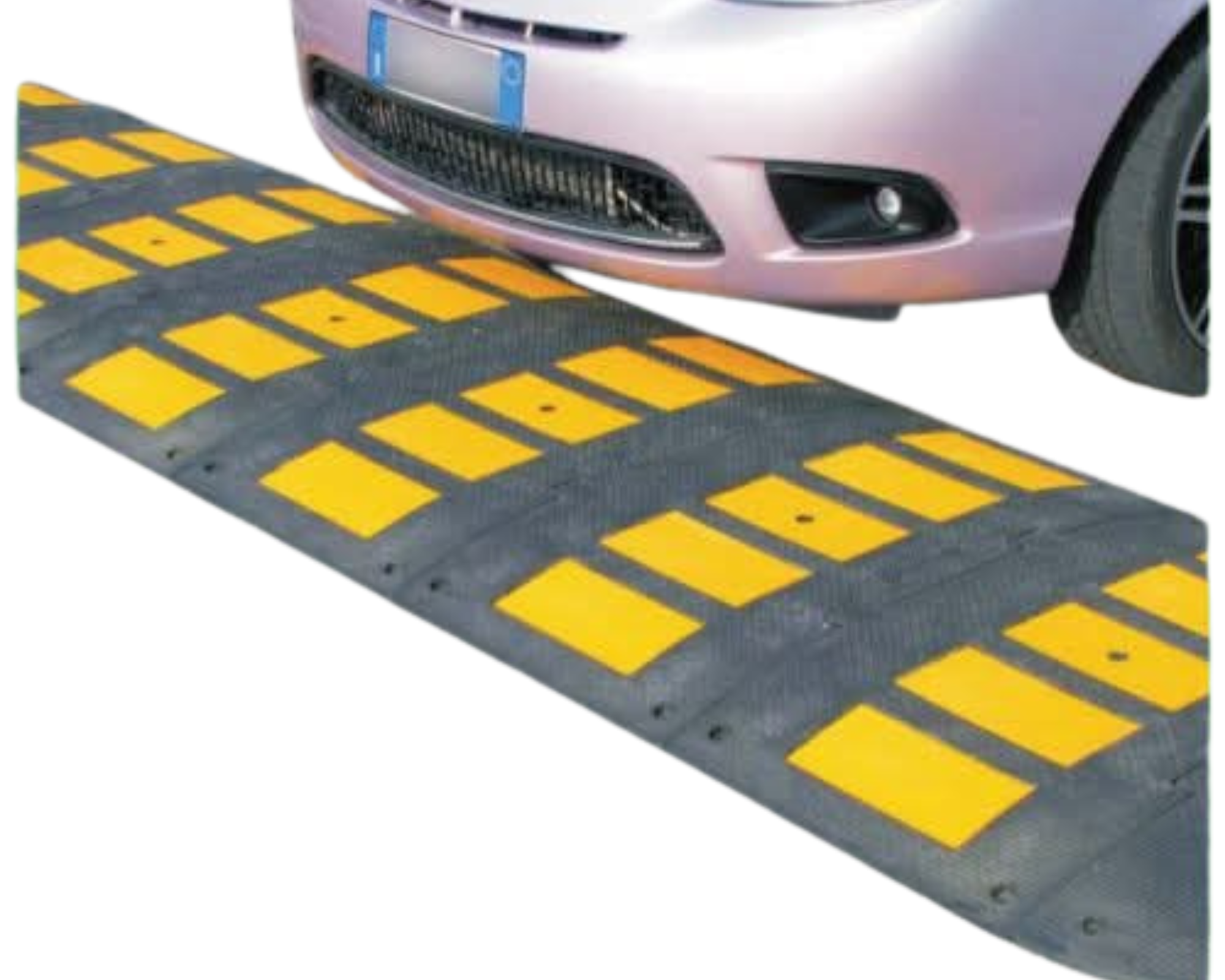 Nocera, centro blindato: tra applausi e fischi