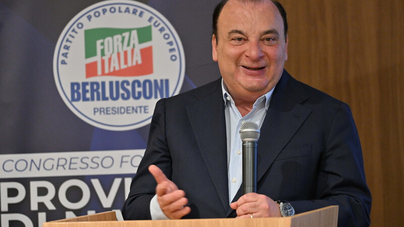 Regionali, la svolta garantista di Martusciello sulle liste pulite