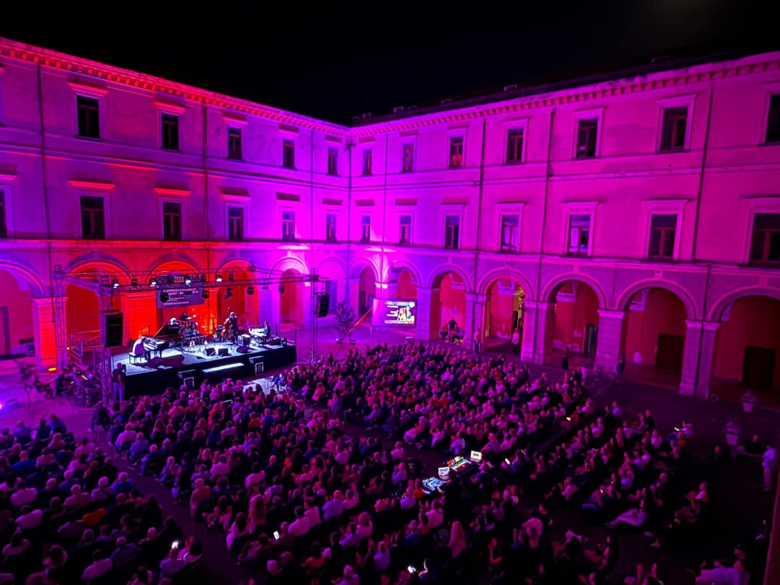 Gualazzi infiamma Nocera: il Nocera Jazz Festival chiude col botto