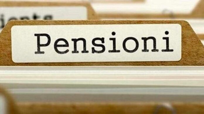 Pensioni, requisiti più alti dal 2029: stop al lavoro tre mesi più tardi