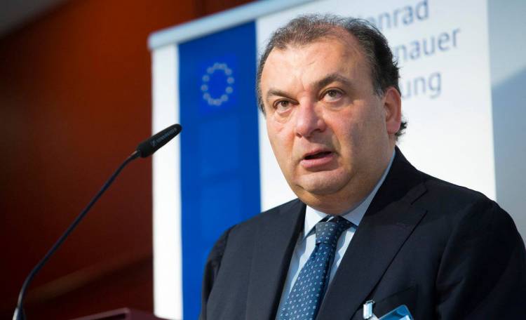 FI, Martusciello: “Dimostreremo l’attualità di Berlusconi”