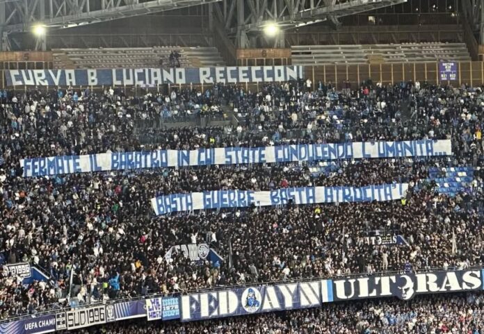 striscione tifosi napoli