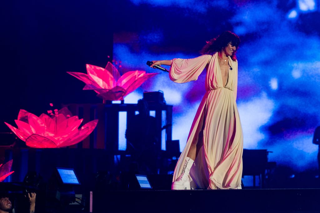 Indimenticabile Elisa al PalaSele di Eboli