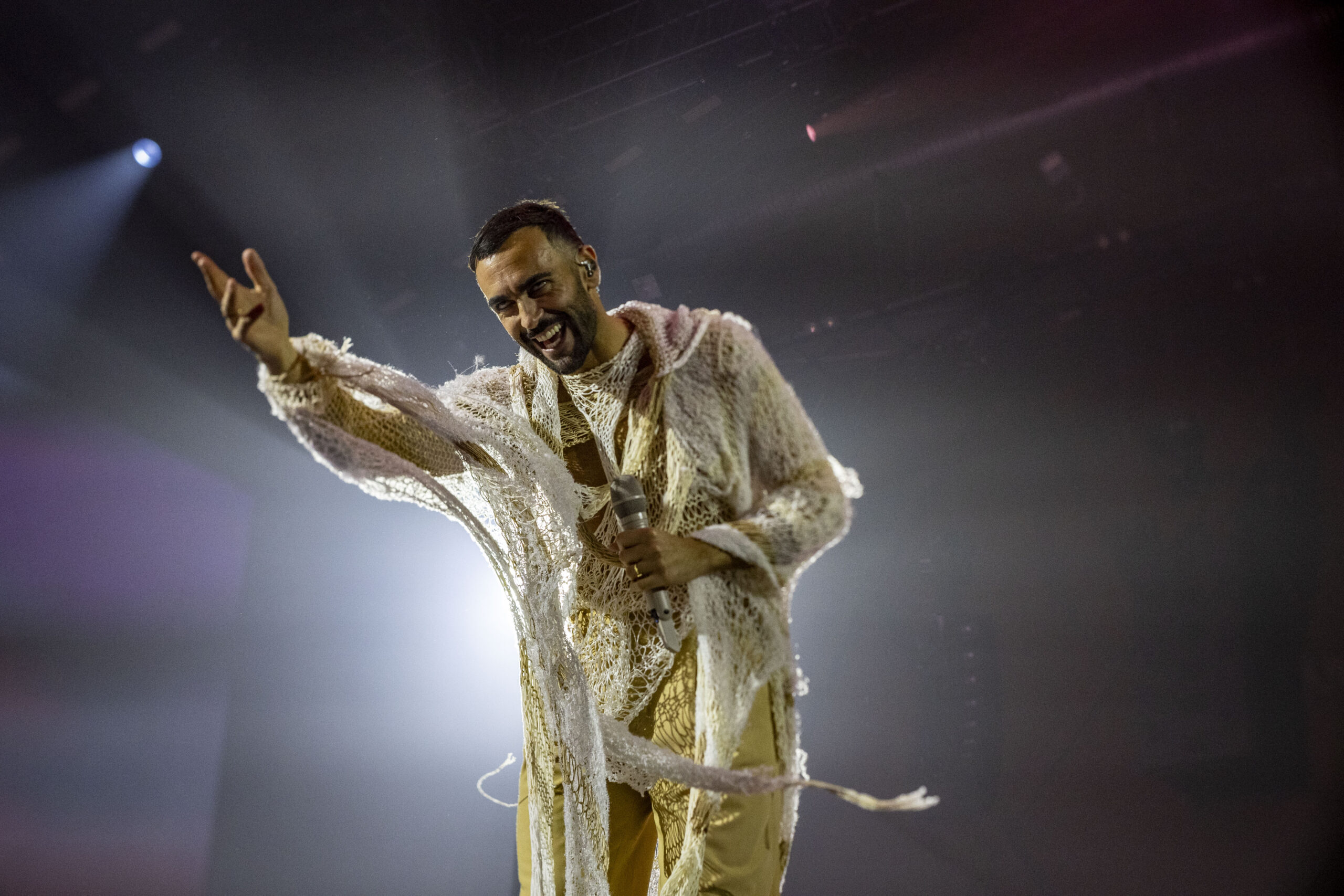 Mengoni bis al Palasele di Eboli: questa sera l’ultimo emozionante appuntamento