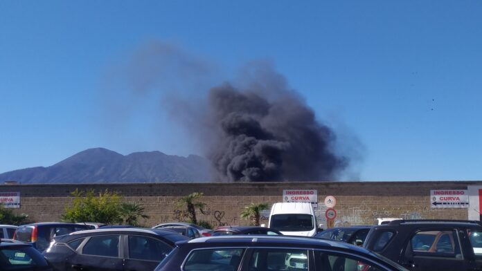 incendio palma campania