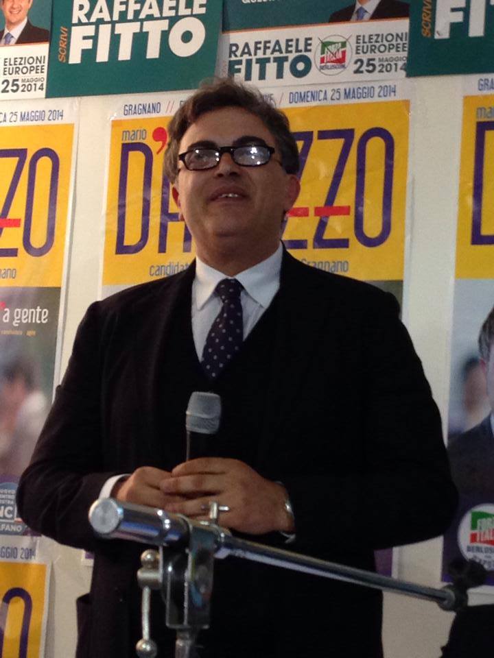 Castellammare, D’Apuzzo chiede le dimissioni del sindaco Vicinanza