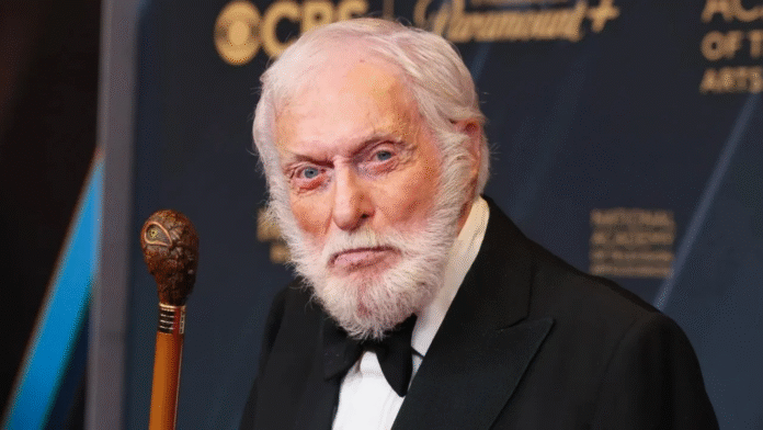 Dick Van Dyke, lo spazzacamino di Mary Poppins compie 100 anni