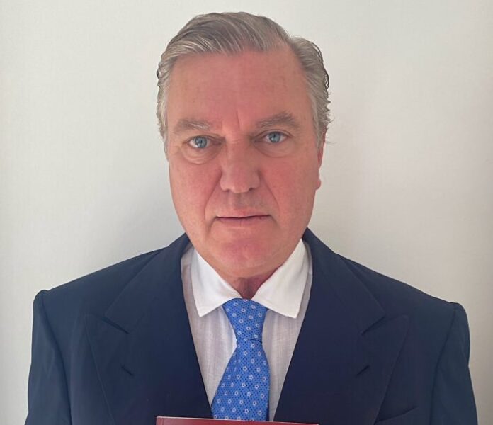 Carlo di Borbone: tra i tedofori della fiamma olimpica a Napoli