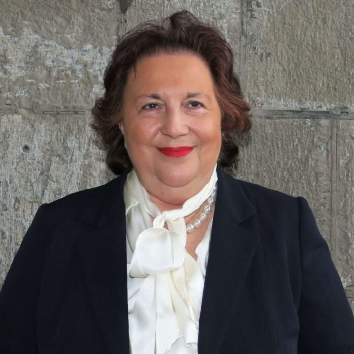 xr:d:DAFiQ5QTzW4:19,j:47019609744,t:23051214