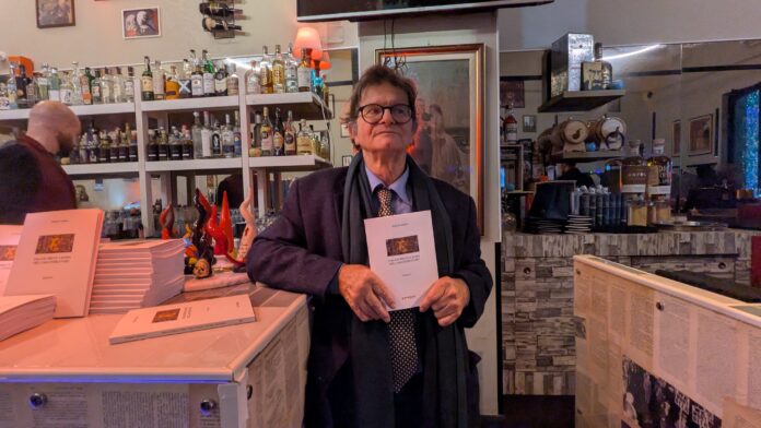 PXL_20251216_184342070