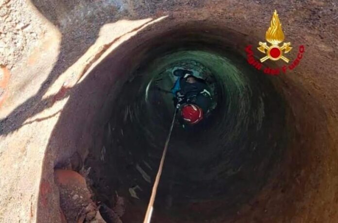 cadavere di una donna in un pozzo