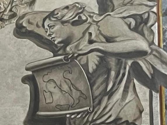 Giorgia Meloni, un angelo con il suo volto: il caso tra delirio e violazioni