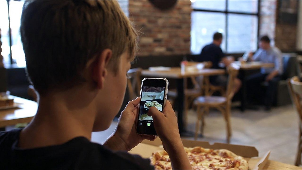 minori divieto social